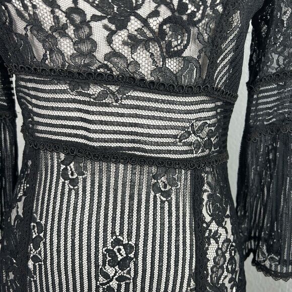 Nanette Lepore Women's Cocktail Dress Black Lace Pink Iridescent Sheath Size 4 - Picture 9 of 13